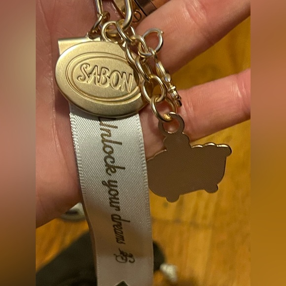 Keychain & Pouch by Sabon - NEW - Picture 3 of 6